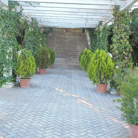El 402 Hotel