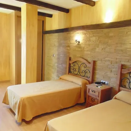 El 402 Hotel 2*