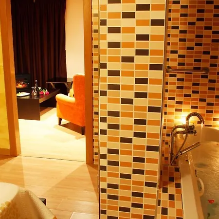 El 402 Hotel 2*